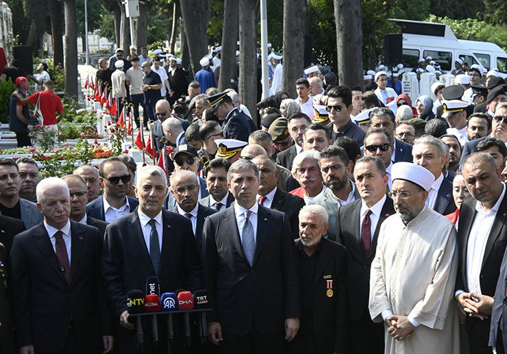 Şehitlere Vefa, Demokrasiye Sadakat Anahtar Parti İstanbul İl Başkanlığı Edirnekapı’da