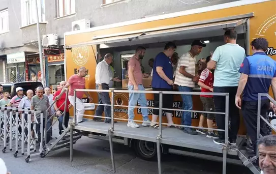 Gaziosmanpaşa Belediyesi’nden Aşure İkramı
