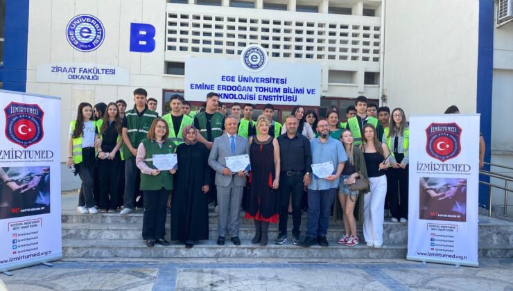 Ege Üniversitesi Öğrencilerinden “Bağımlılıklara Bağımsızlık” Mesajı